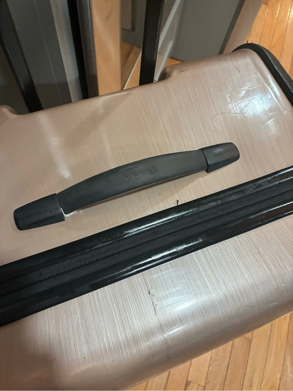 Tumi good used